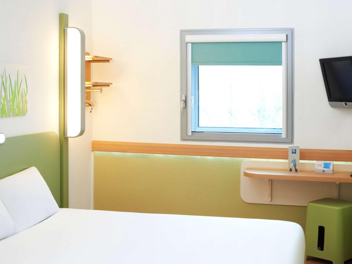 Ibis Budget Newport Extérieur photo
