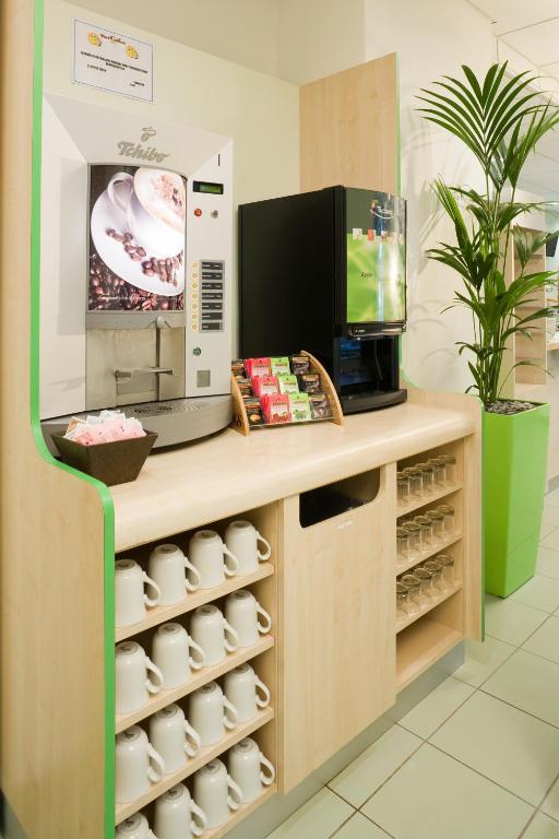Ibis Budget Newport Extérieur photo