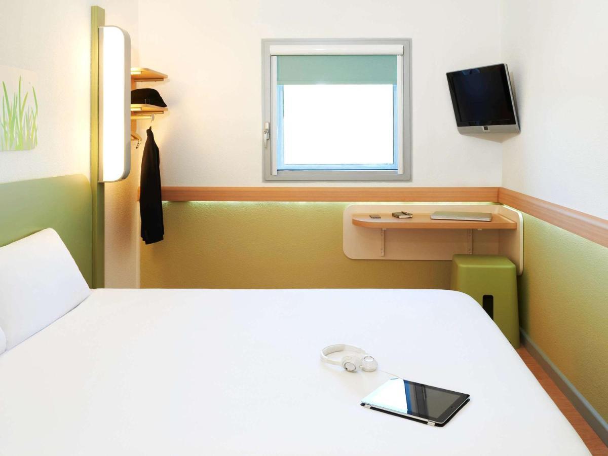 Ibis Budget Newport Extérieur photo